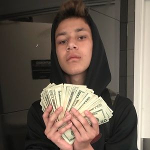 Meet your Posher, Juan